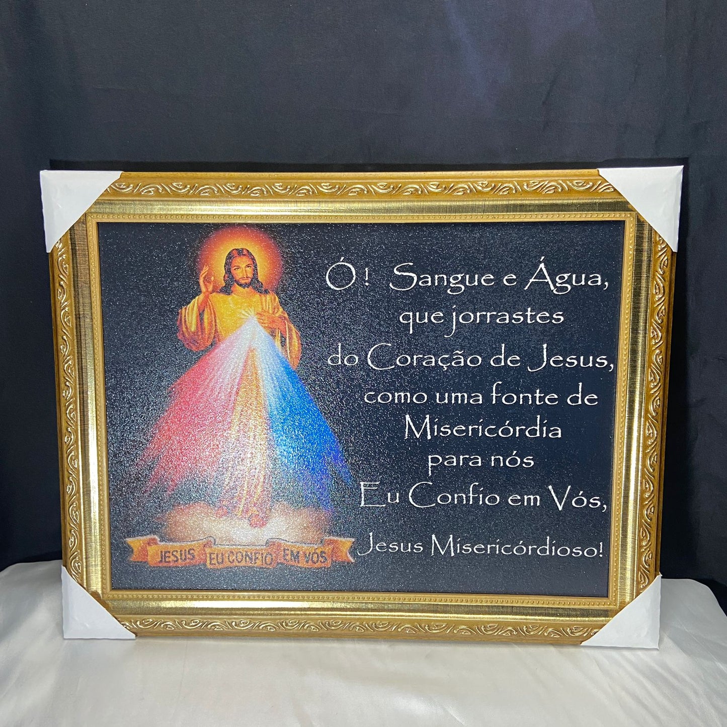 QUADRO COM MOLDURA RESINADO JESUS MISERICORDIOSO 34CMX44CM MOD2 (1 UNIDADE)