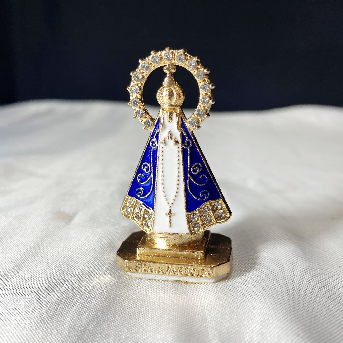 IMAGEM NOSSA SENHORA APARECIDA PARA CARRO COM STRASS BRANCO (12 UNIDADES)