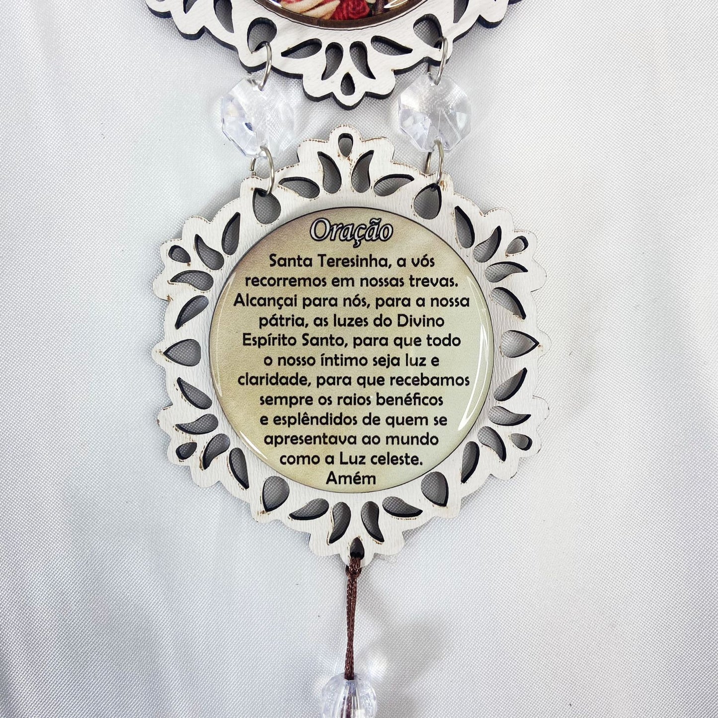 ADORNO TRIPLO REDONDO BRANCO SANTA TERESINHA (1 UNIDADE)