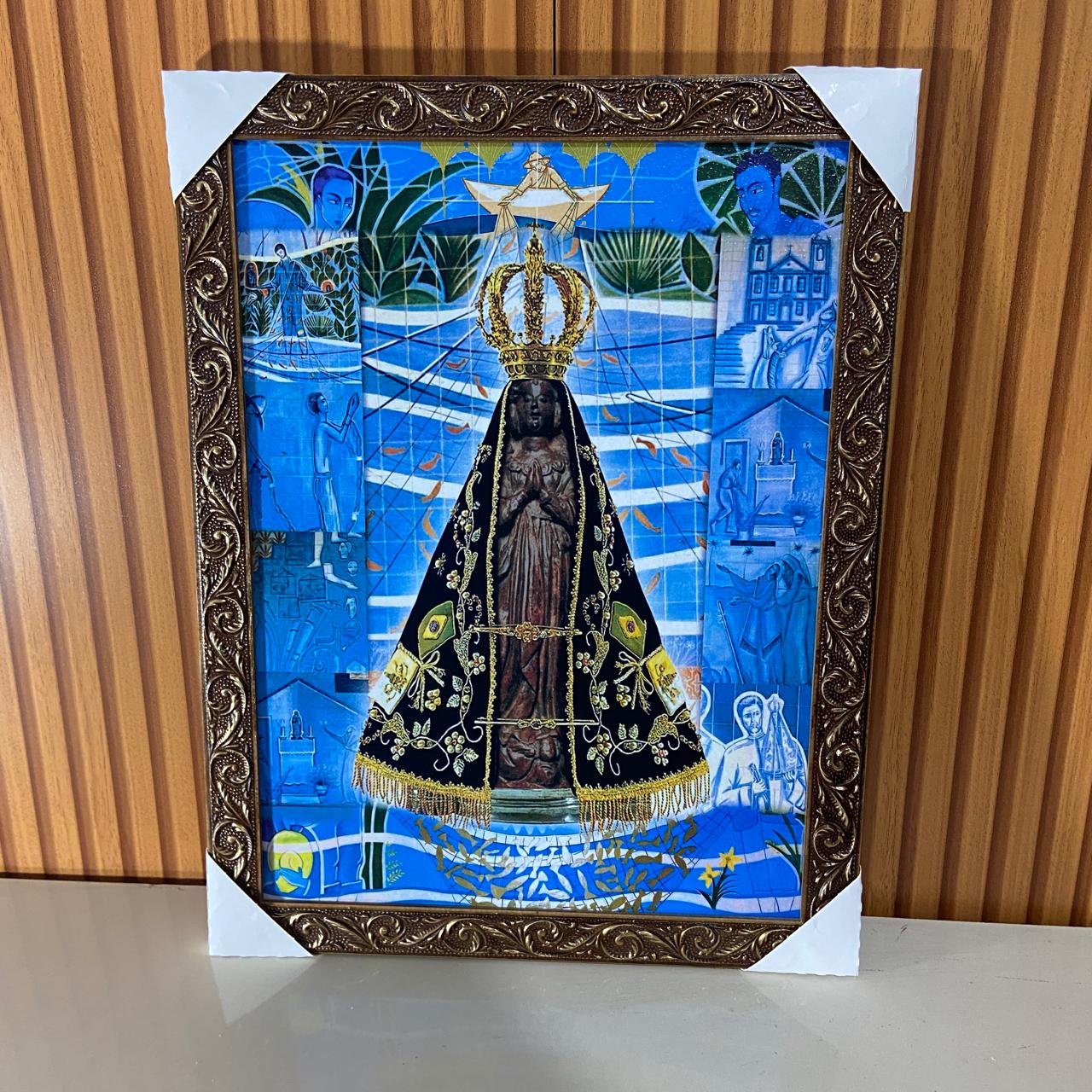QUADRO COM MOLDURA RESINADO NOSSA SENHORA APARECIDA 44CMX34CM (1 UNIDADE)