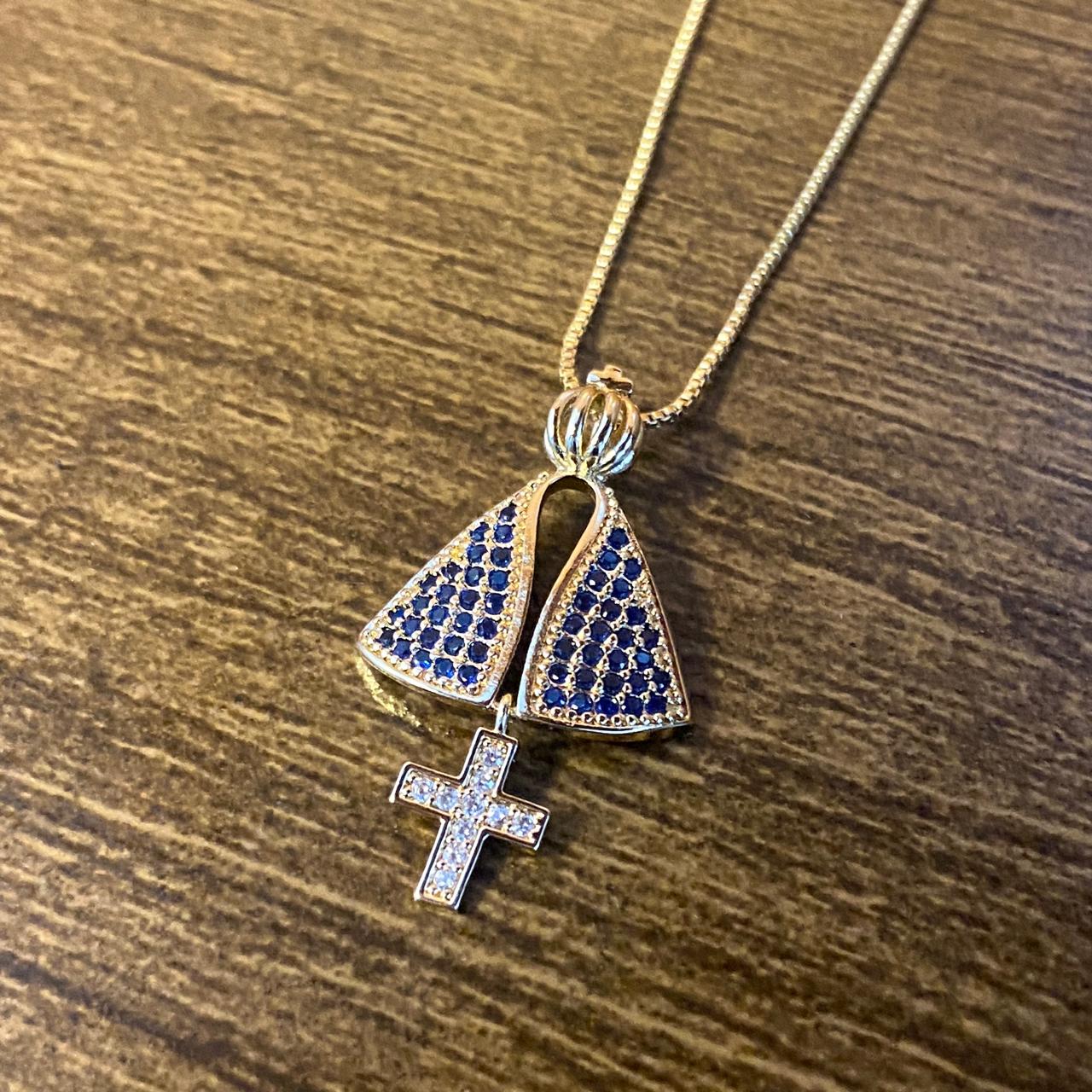 COLAR DOURADO NOSSA SENHORA APARECIDA COM STRASS (1 UNIDADE)
