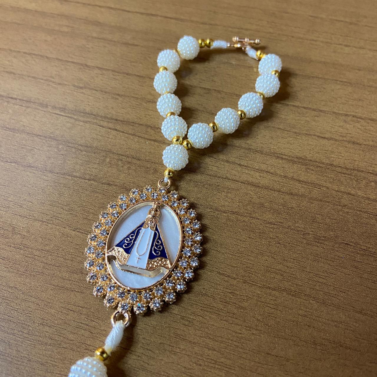 DEZENA PARA CARRO NOSSA SENHORA APARECIDA AMORA BRANCA MOD1 10MM (3 UNIDADES)