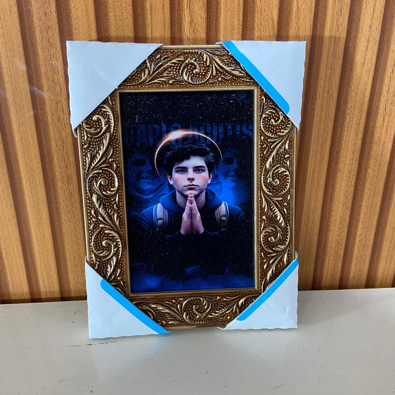 QUADRO COM MOLDURA RESINADO SÃO CARLO ACUTIS 20,5X15,5 (1 UNIDADE)