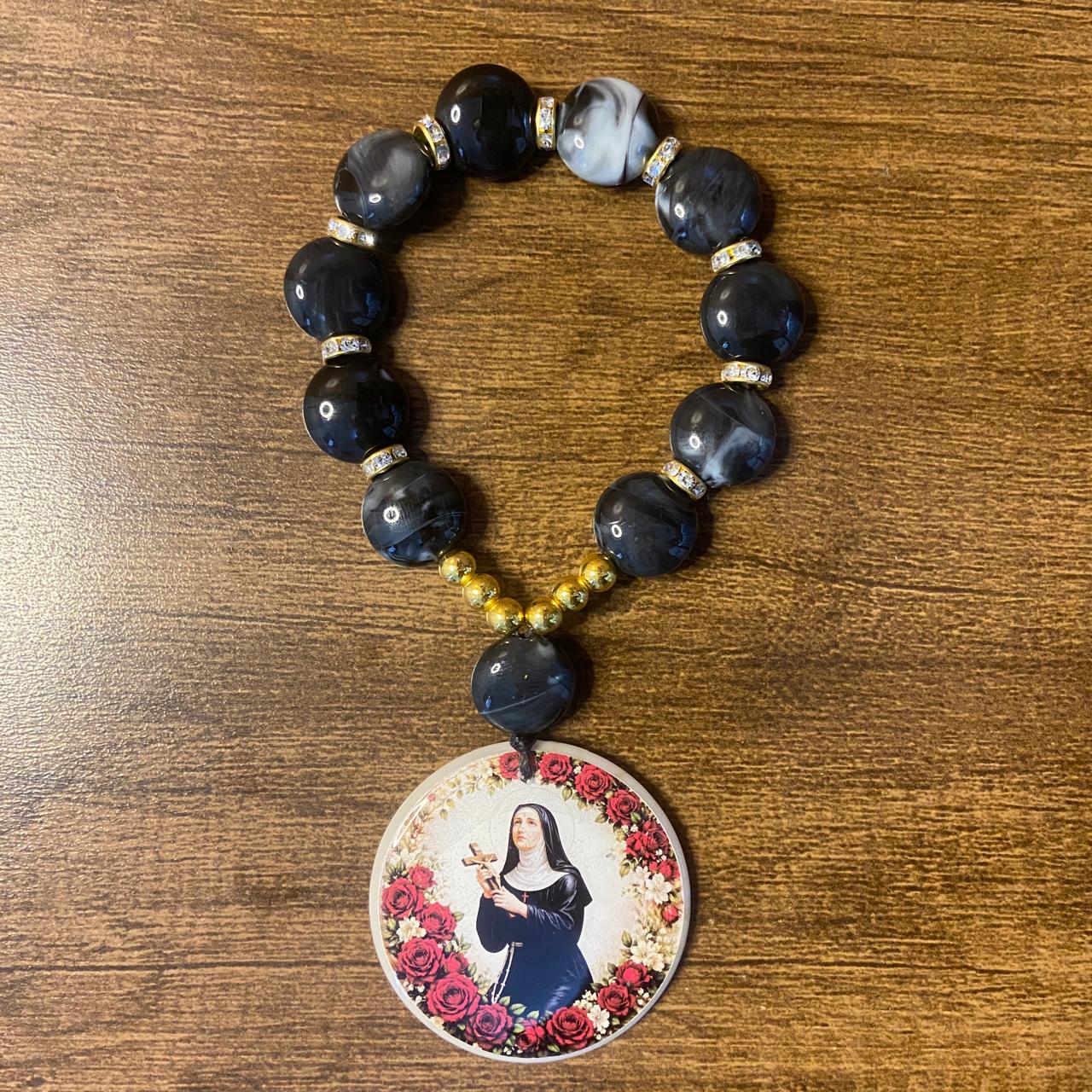 DEZENA PEDRARIAS MEDALHÃO DE RESINADO SANTA RITA 17MM - MOD2 (1 UNIDADE)