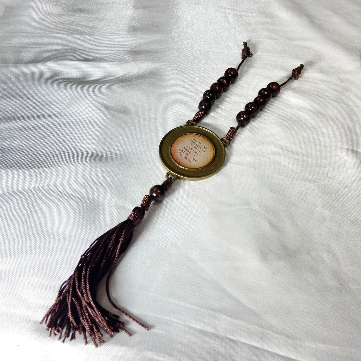 DEZENA DE MADEIRA MEDALHA RESINADA TRÊS ARCANJOS 26CM (3 UNIDADES)