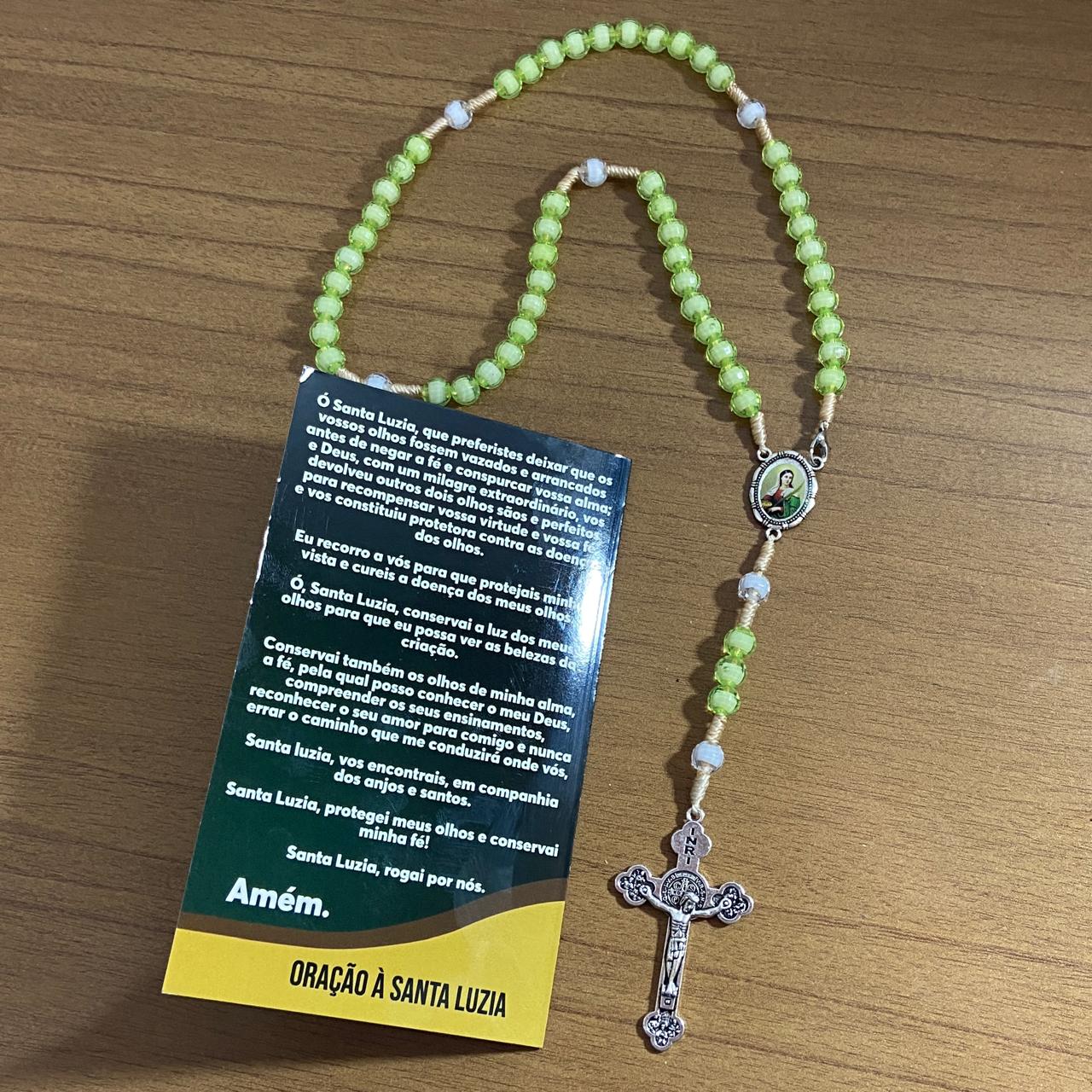 TERÇO ACRÍLICO VERDE COM FECHO SANTA LUZIA 08MM (1 UNIDADE)