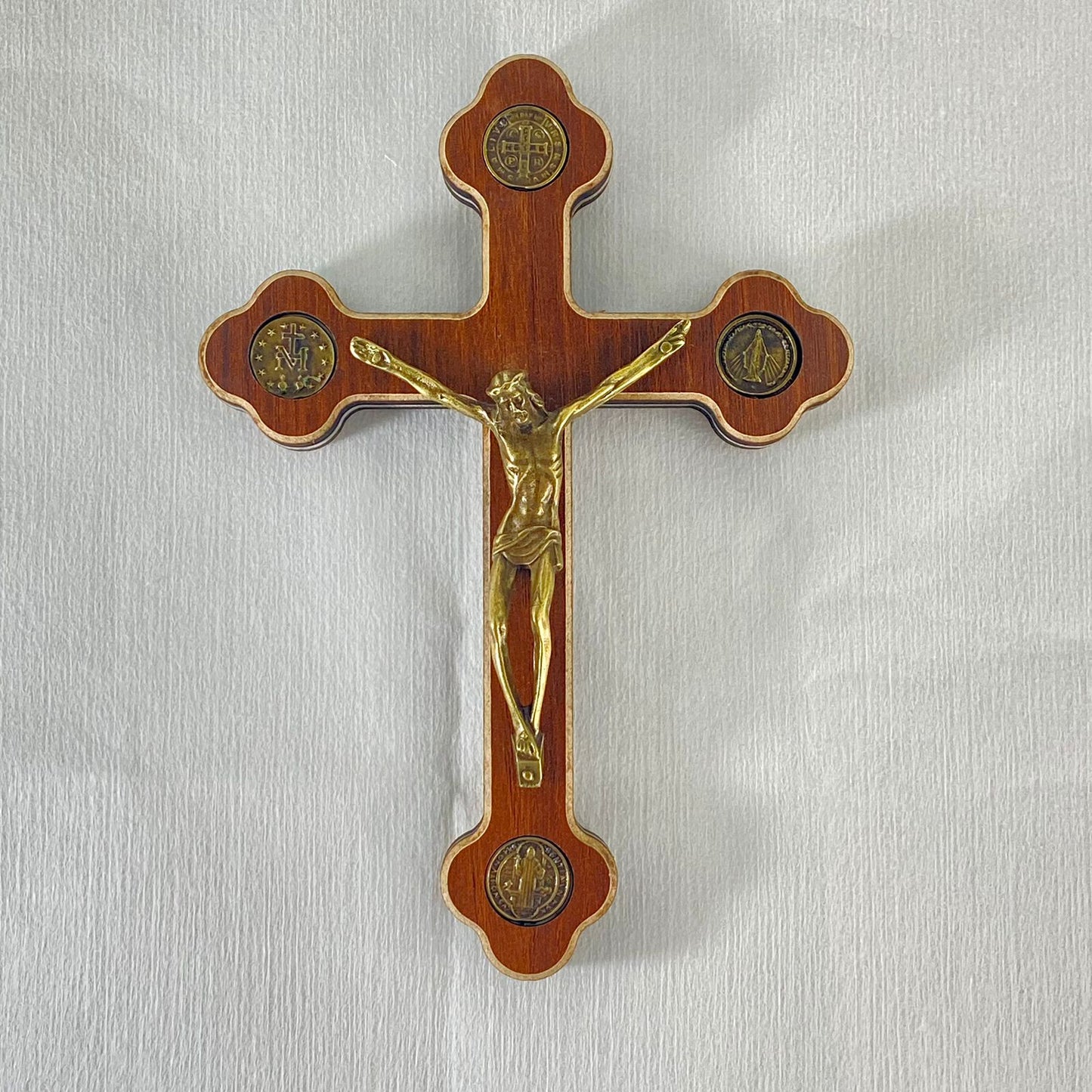 CRUCIFIXO MDF DE MÃO 18CM (1 UNIDADE)