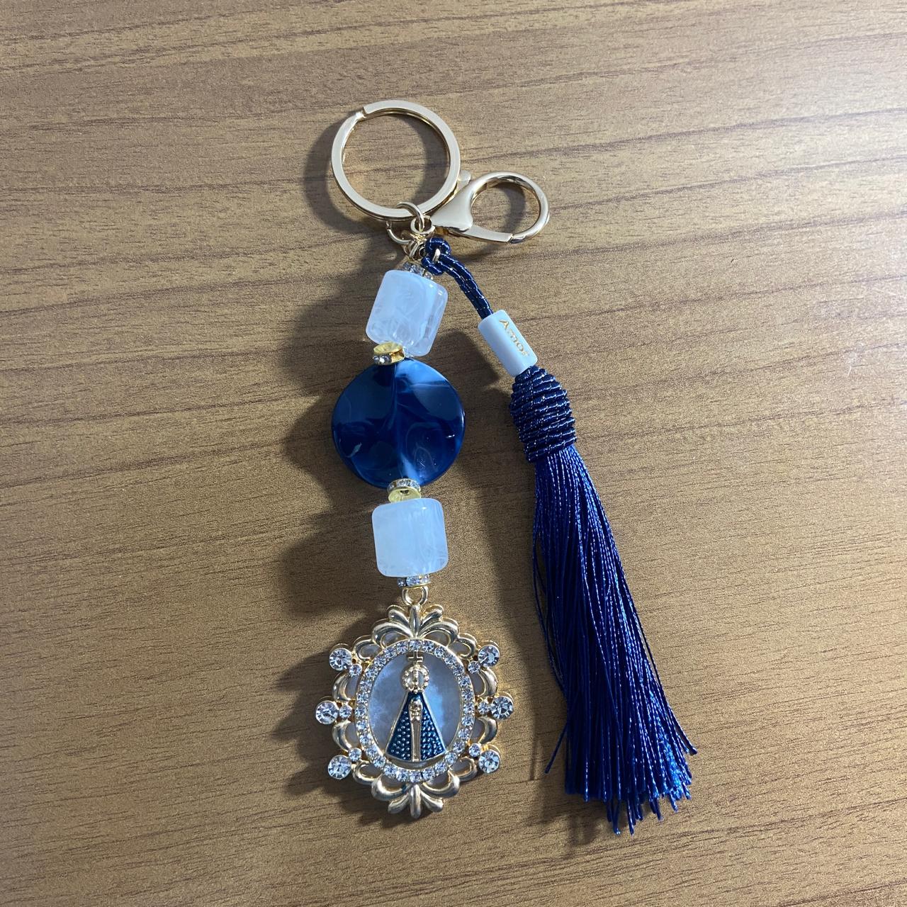 CHAVEIRO DE PEDRARIAS NOSSA SENHORA APARECIDA COM STRASS MOD2 (1 UNIDADE)