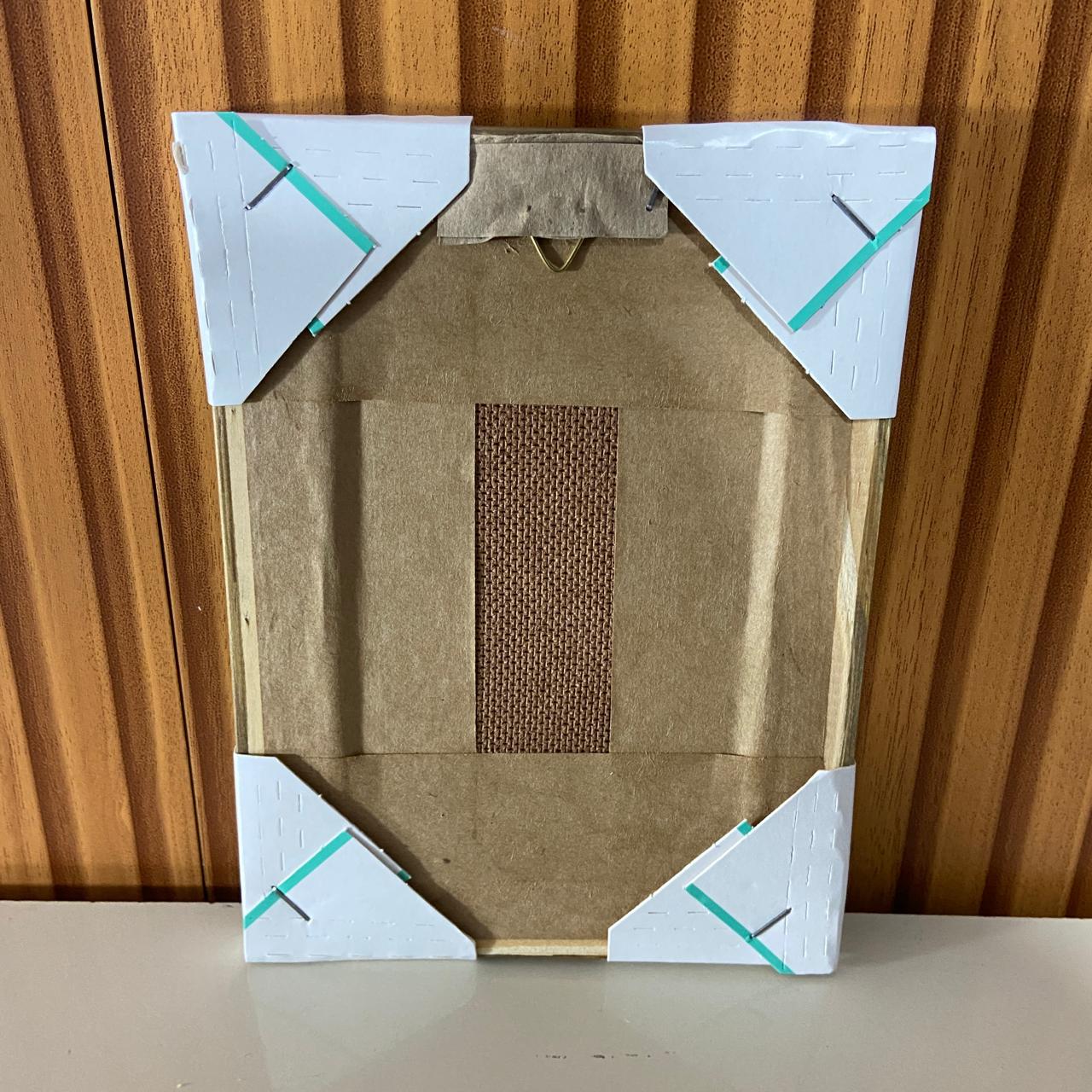 QUADRO COM MOLDURA RESINADO NOSSA SENHORA DE LOURDES 20,5X15,5 (1 UNIDADE)