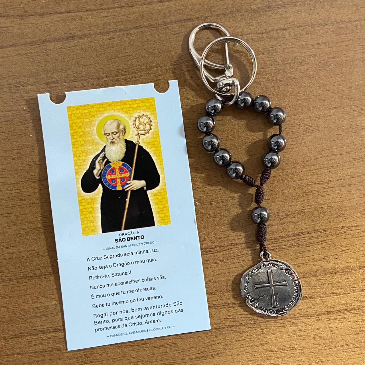 CHAVEIRO DEZENA HEMATITA COM MOSQUETE DUAS MEDALHAS (3 UNIDADES)