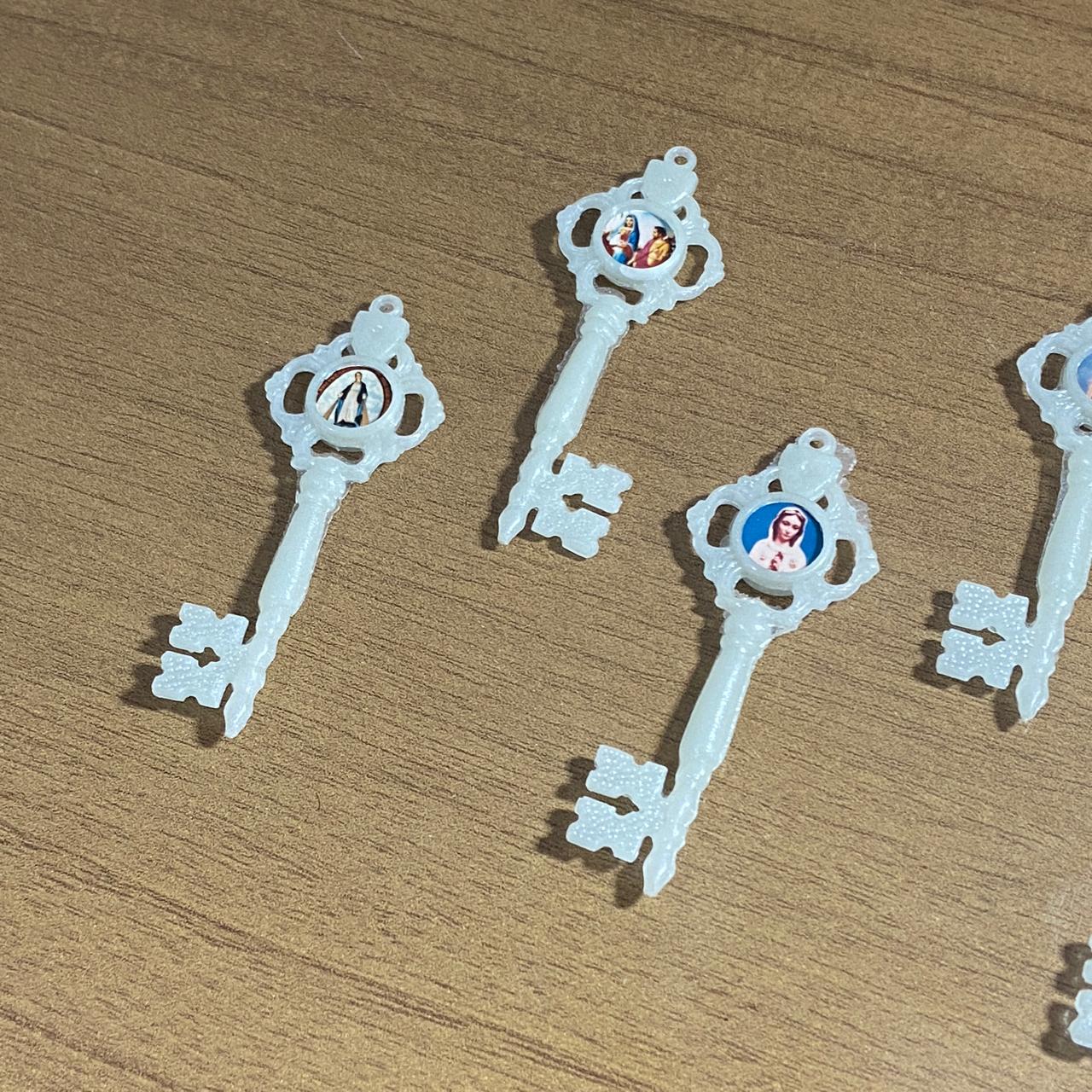 CHAVE PÍCOLA FLUORESCENTE SANTOS SORTIDOS (6 UNIDADES)