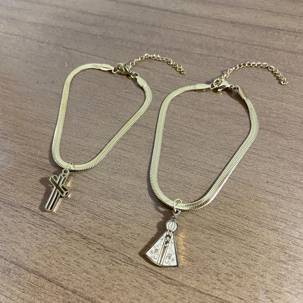 PULSEIRA DOURADA NOSSA SENHORA APARECIDA E CRUZ (6 UNIDADES)