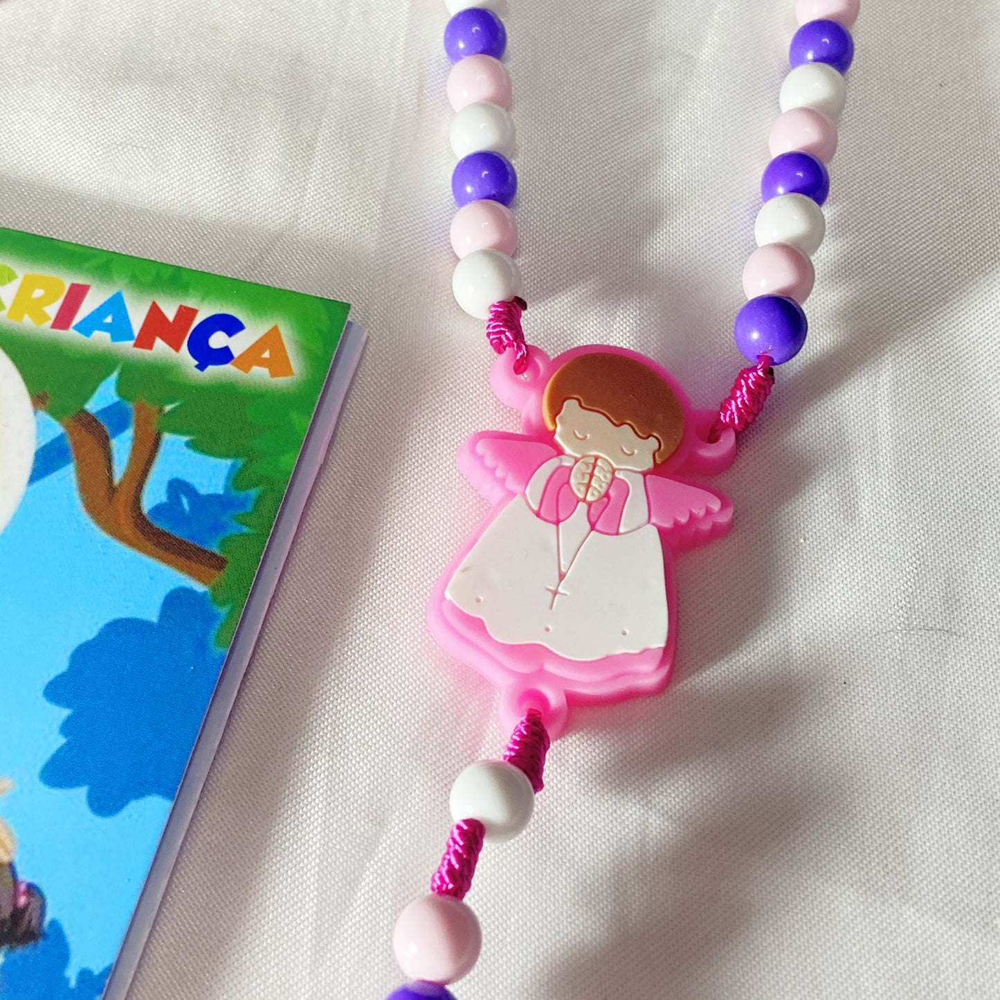 TERÇO DA CRIANÇA ANJO DA GUARDA ROSA CONTA COLORIDA 08MM (1 UNIDADE)