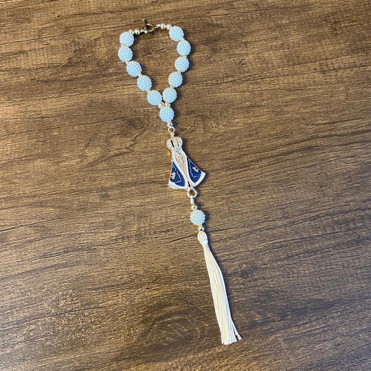 DEZENA PARA CARRO NOSSA SENHORA APARECIDA AMORA BRANCA 12MM MOD2 (3 UNIDADES)