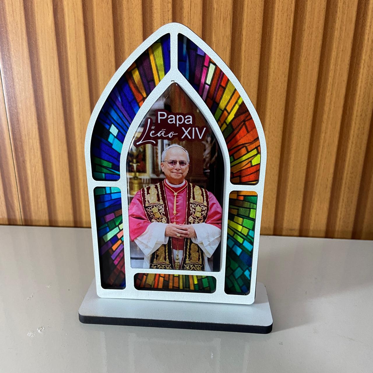 CAPELA MDF VITRAL PAPA LEÃO XIV 18CM (1 UNIDADE)