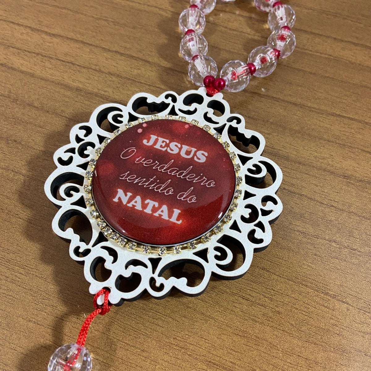 MEDALHÃO DE PORTA RESINADO COM STRASS SAGRADA FAMÍLIA (1 UNIDADE)
