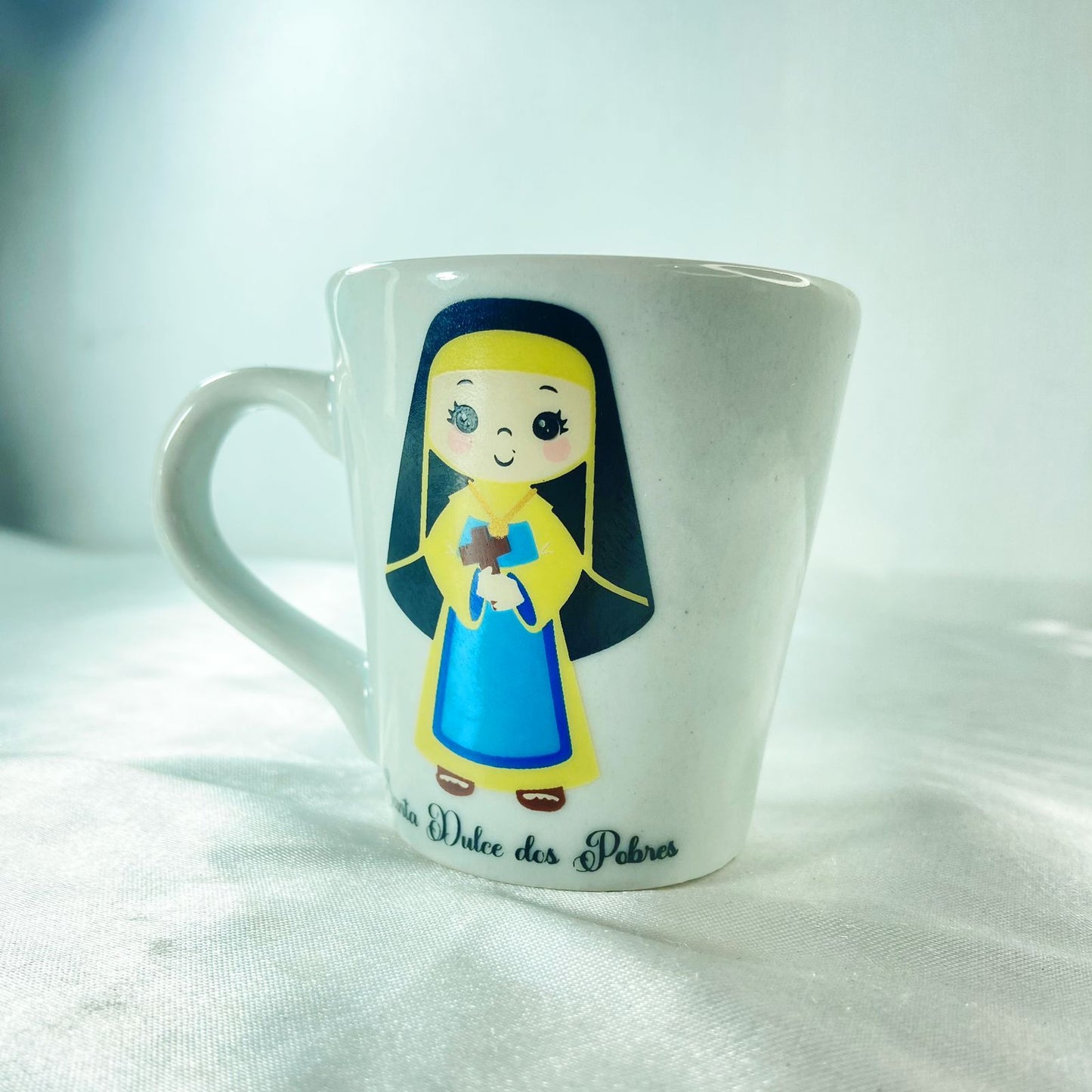 XÍCARA BRANCA SANTA DULCE DOS POBRES (1 UNIDADE)