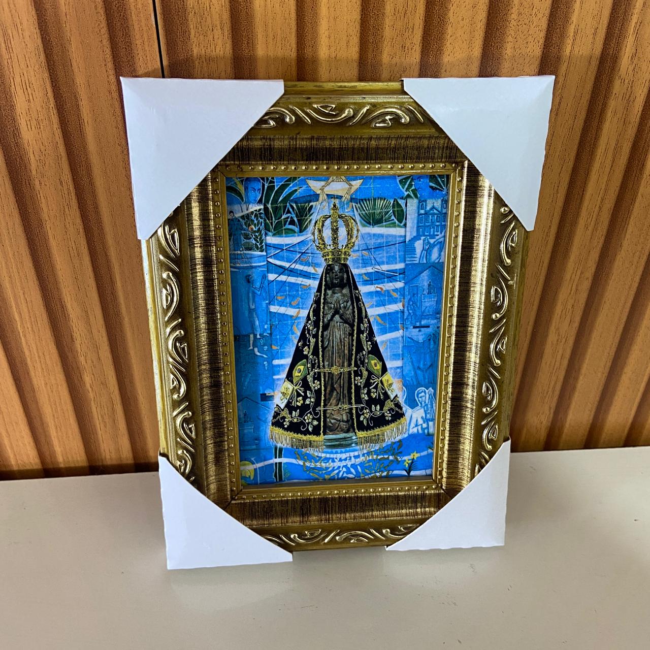 QUADRO COM MOLDURA RESINADO NOSSA SENHORA APARECIDA 20,5X15,5 (1 UNIDADE)