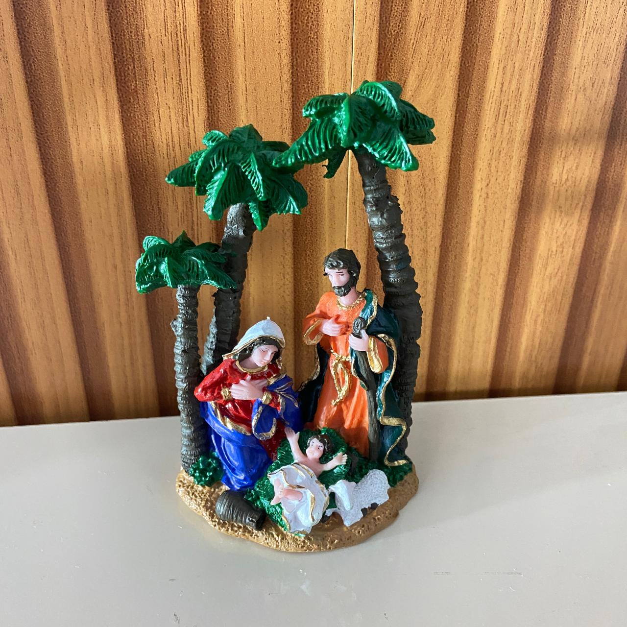 IMAGEM DE RESINA NACIONAL PRESÉPIO ÚNICO COQUEIRO 11,5CM (1 UNIDADE)