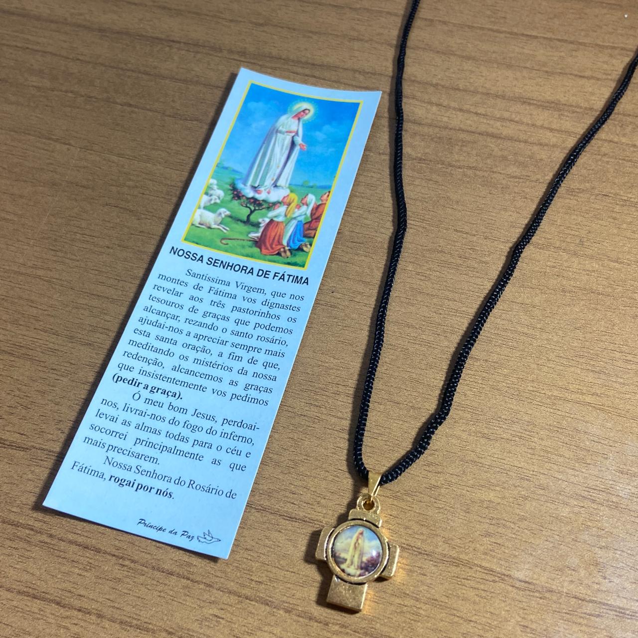 CORDÃO COM MEDALHA RESINADA NOSSA SENHORA DE FÁTIMA (1 UNIDADES)