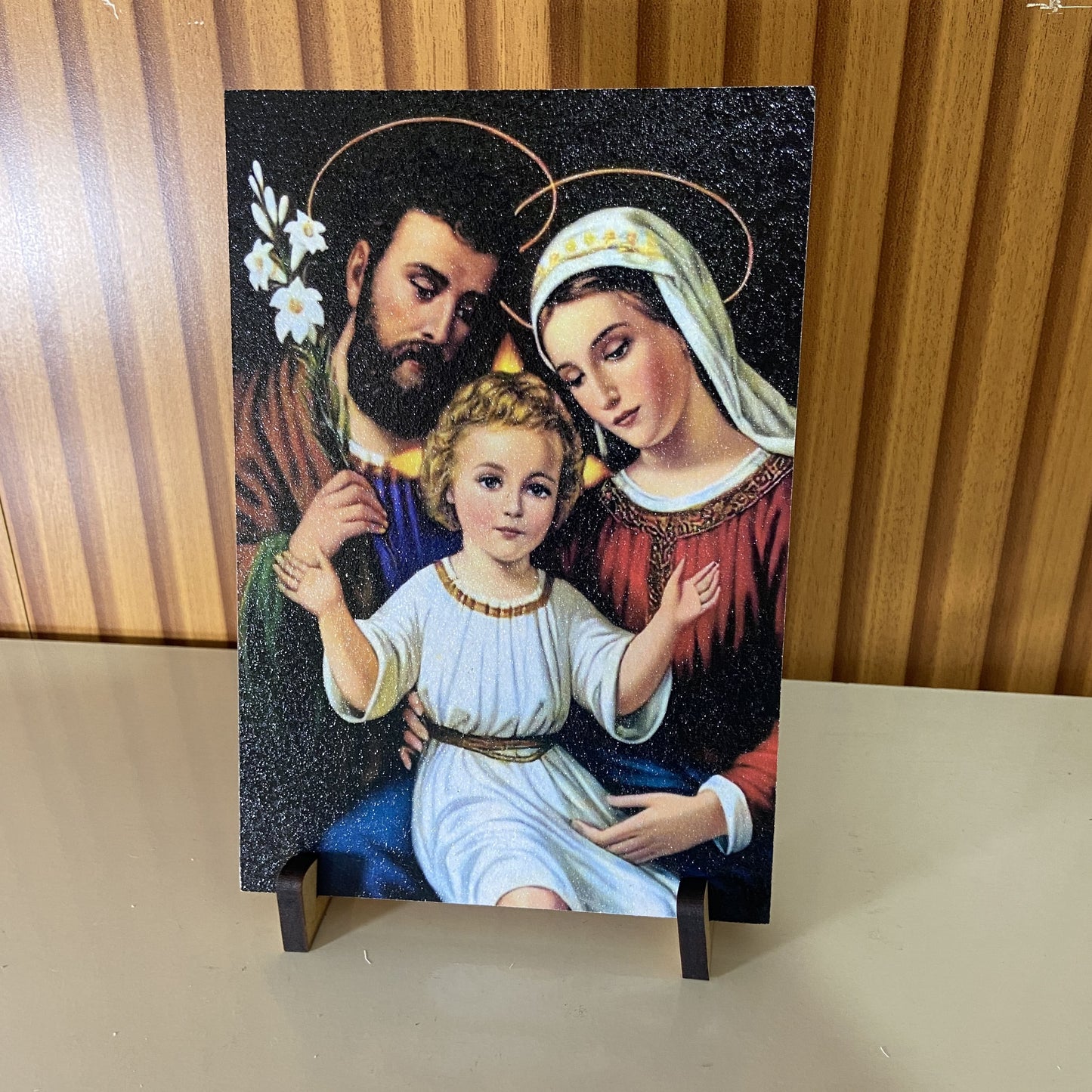 PLAQUINHA DE MESA MDF RESINADO SAGRADA FAMÍLIA 19CM x 13CM (1 UNIDADE)