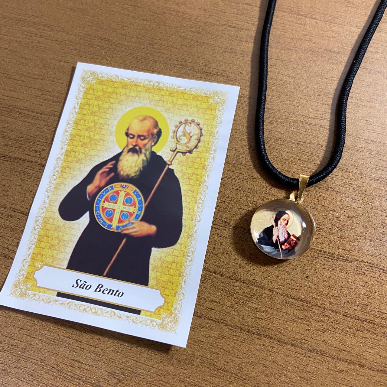 CORDÃO COM MEDALHA DE VIDRO SÃO BENTO (6 UNIDADES)
