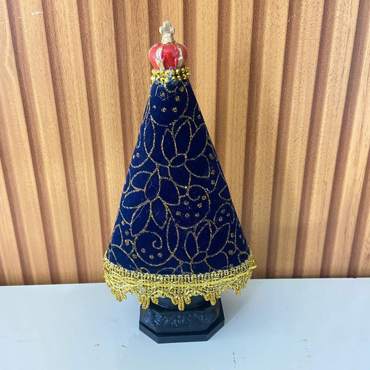 IMAGEM DE PLÁSTICO NOSSA SENHORA APARECIDA COM MANTO E STRASS MOD2 20CM (1 UNIDADE)