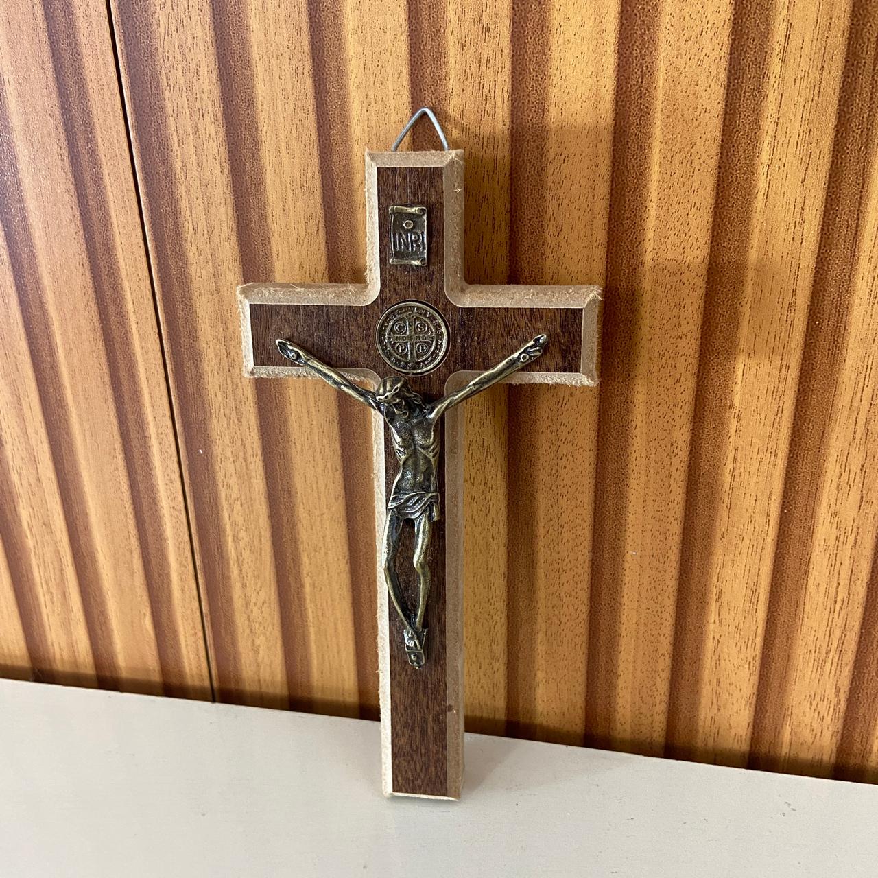 CRUCIFIXO MDF DE PAREDE 17CM (1 UNIDADE)
