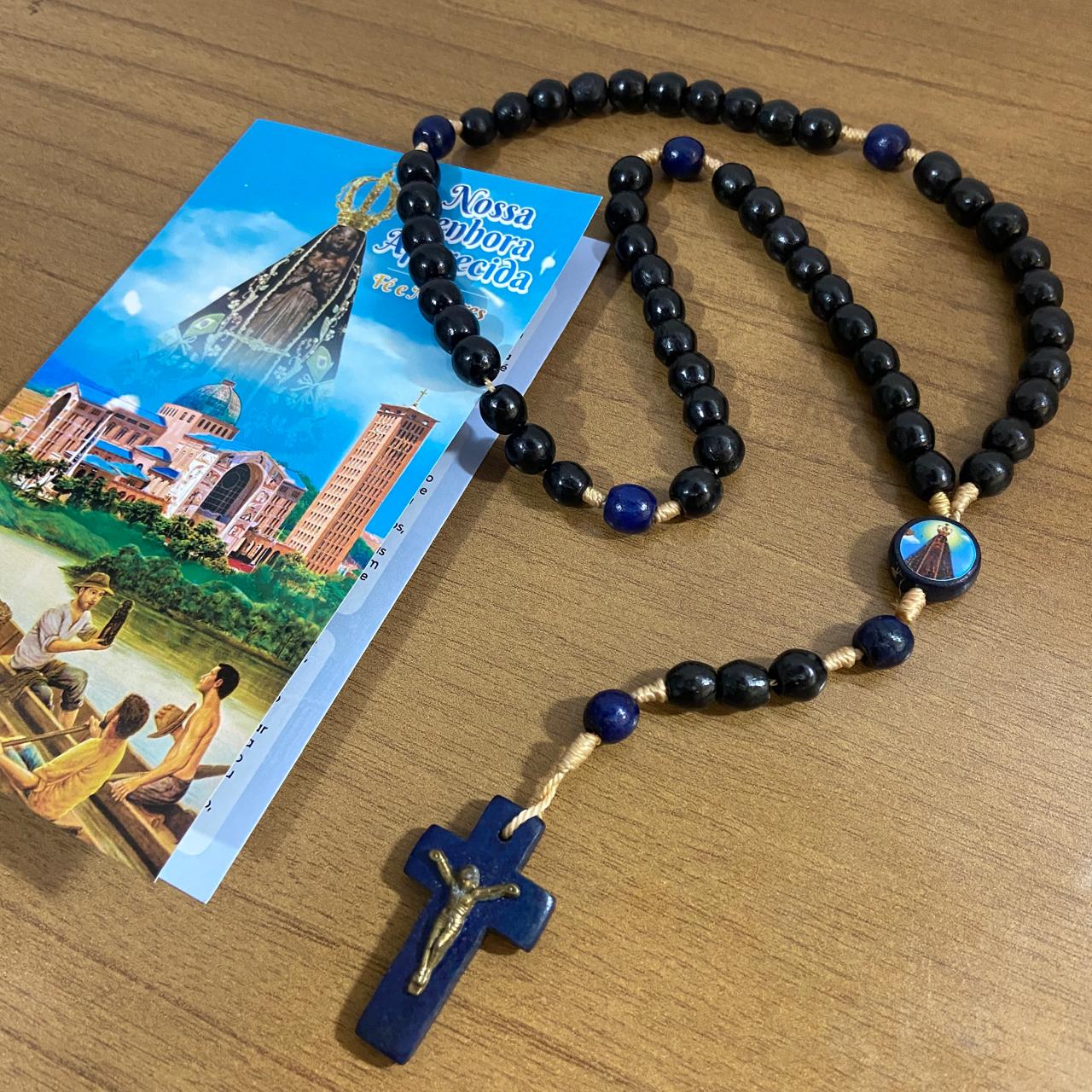 TERÇO DE MADEIRA NOSSA SENHORA APARECIDA PRETO 08MM (3 UNIDADES)