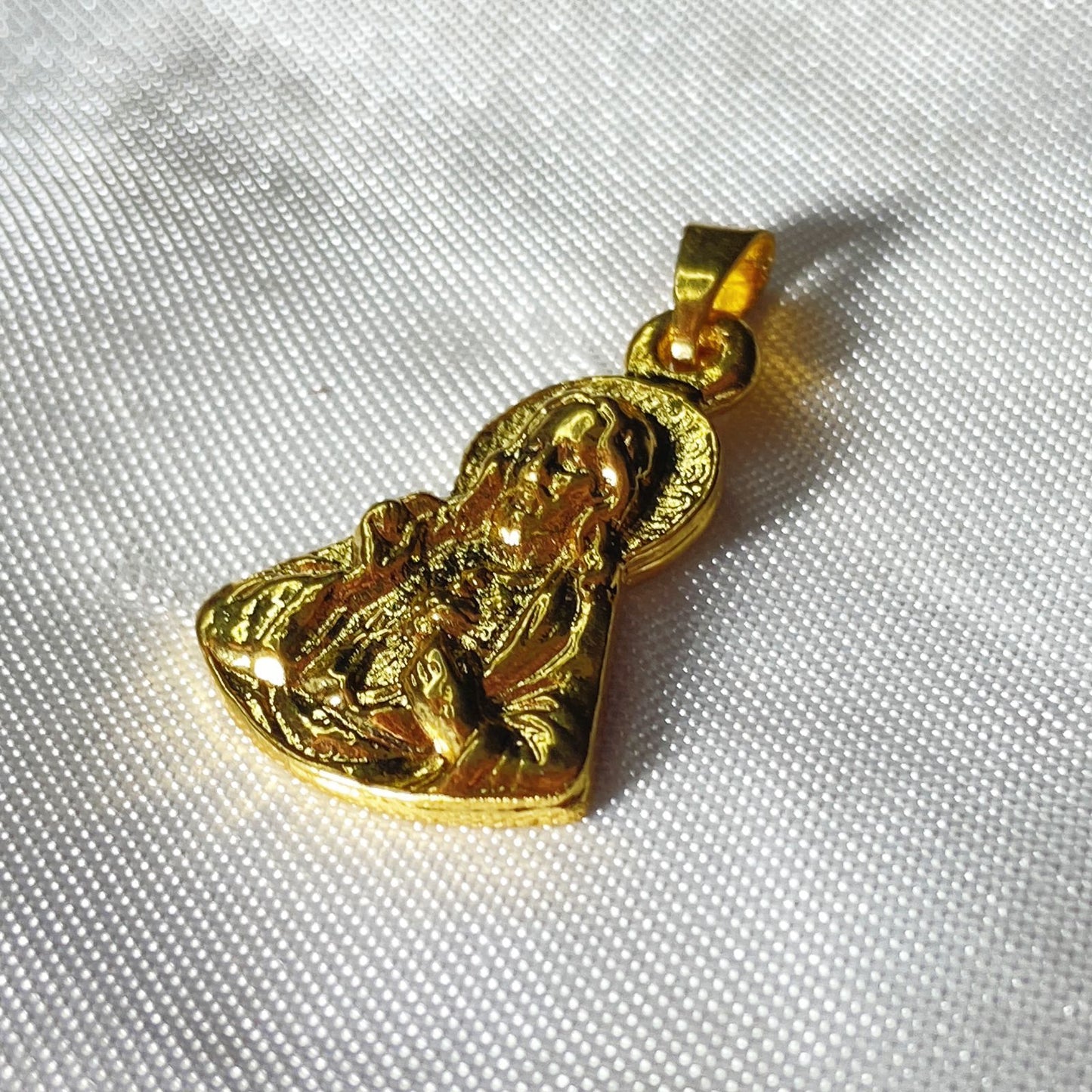 PINGENTE DOURADO SAGRADO CORAÇÃO DE JESUS (6 UNIDADES)