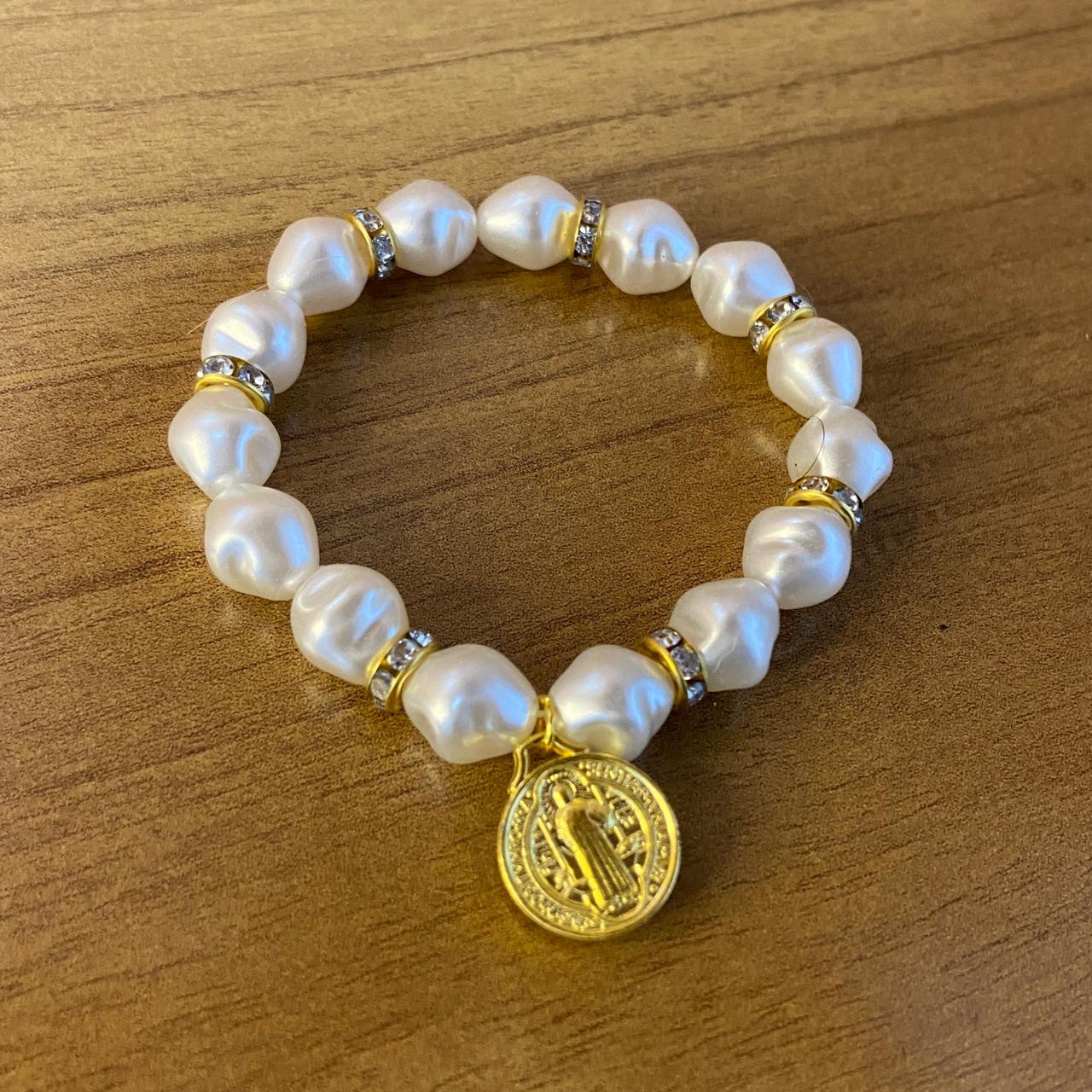 PULSEIRA PÉROLA MEDALHA DE SÃO BENTO 10MM MOD-8 (03 UNIDADES)