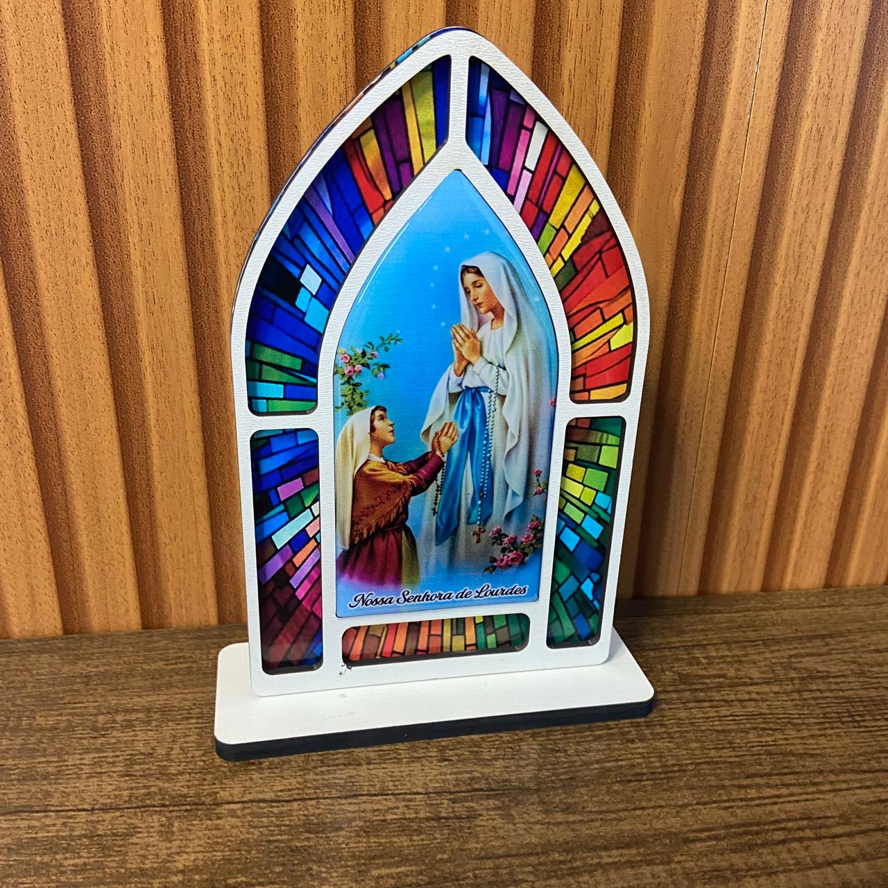 CAPELA MDF VITRAL NOSSA SENHORA DE LOURDES 18CM (1 UNIDADE)