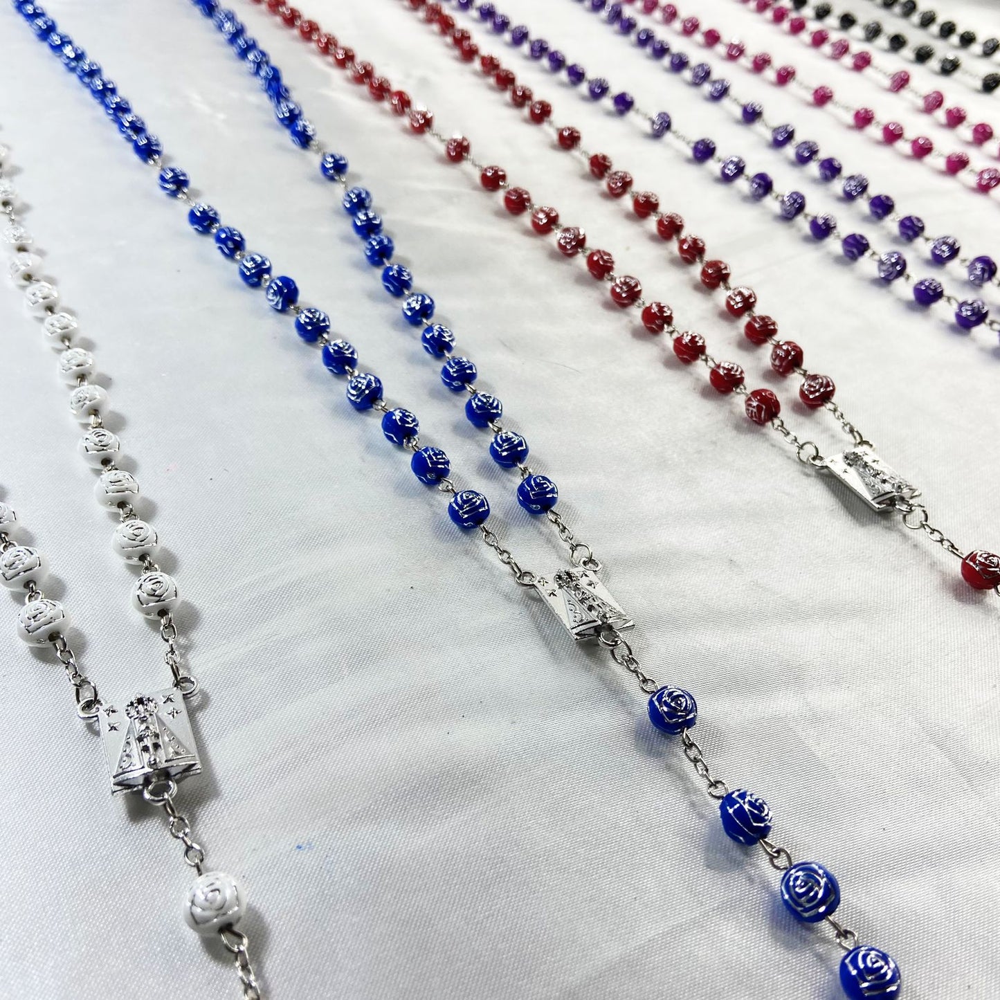 TERÇO ROSAS NOSSA SENHORA APARECIDA 8MM (04 UNIDADES)