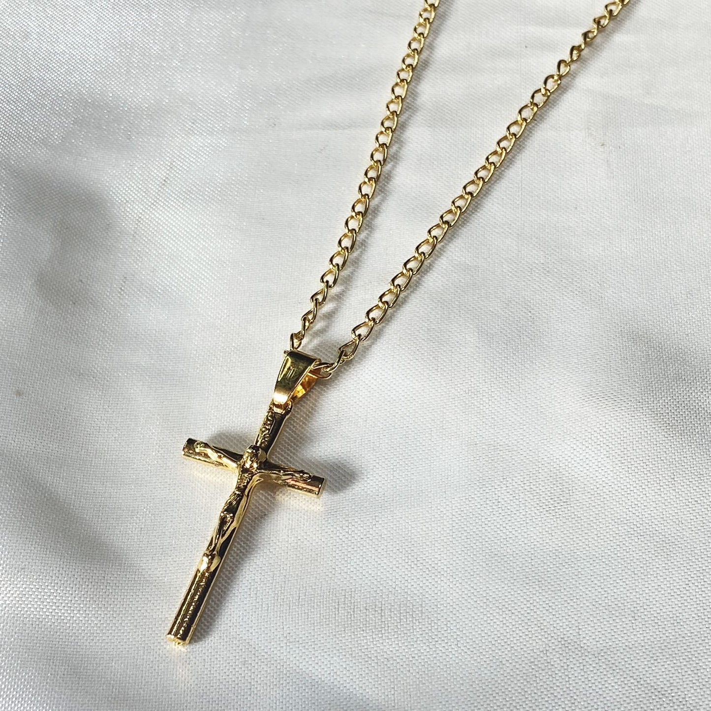 CORRENTE DOURADA COM CRUCIFIXO MOD2 (1 UNIDADE)