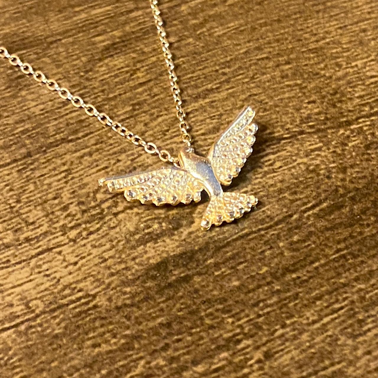 COLAR DOURADO COM PINGENTE DIVINO ESPÍRITO SANTO (3 UNIDADES)