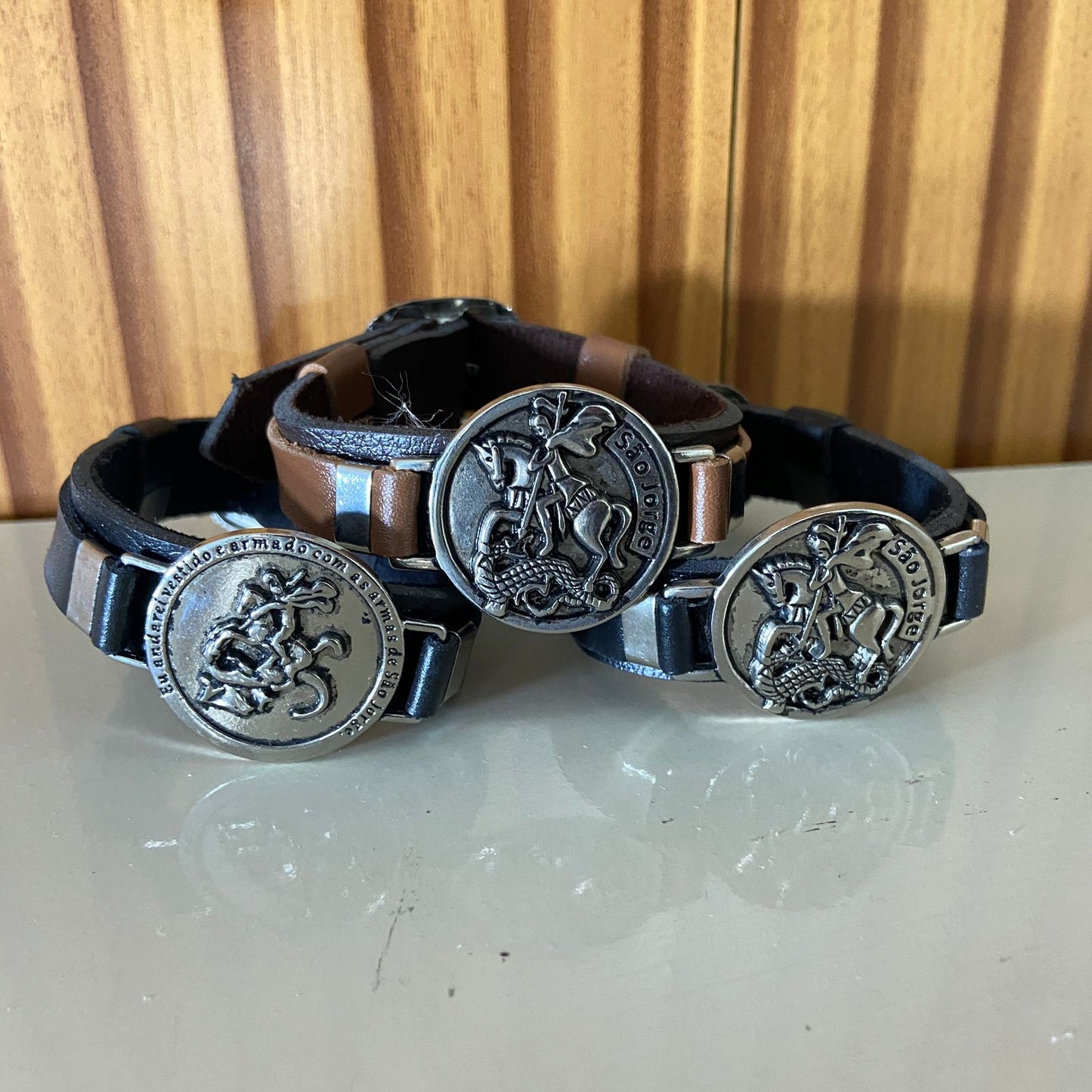 PULSEIRA COURO SÃO JORGE SORTIDOS (6 UNIDADES)