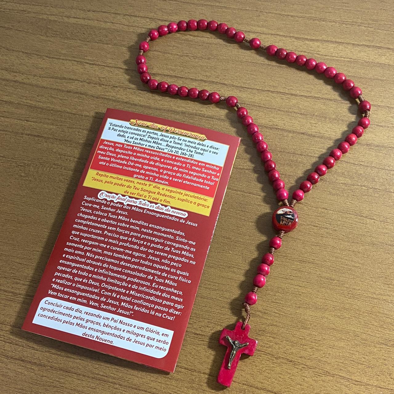 TERÇO DE MADEIRA MÃOS ENSANGUENTADAS DE JESUS 6MM MOD1 (3 UNIDADES)