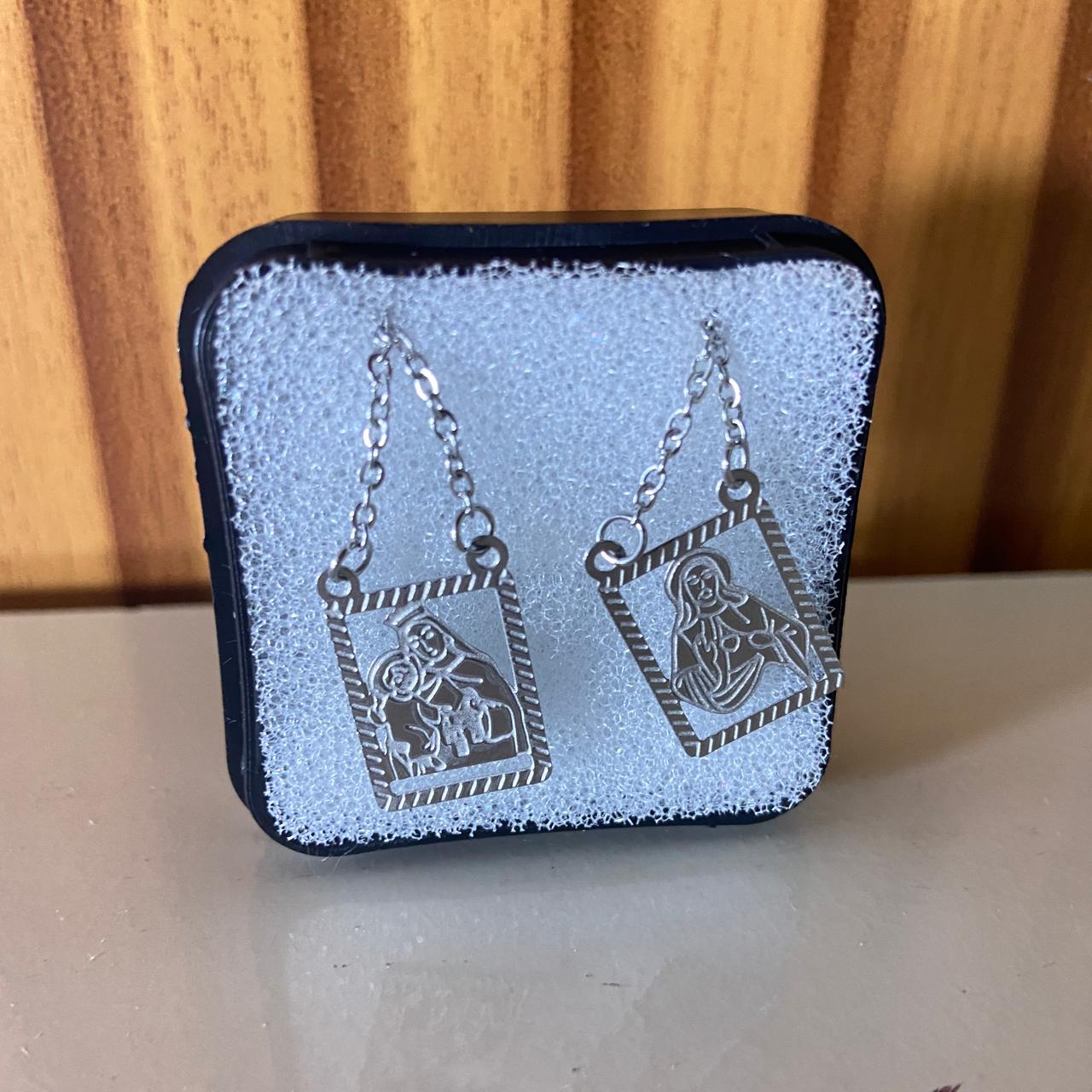 ESCAPULÁRIO INOX VAZADO SAGRADO CORAÇÃO DE JESUS E NOSSA SENHORA DO CARMO MOD2 (6 UNIDADES)