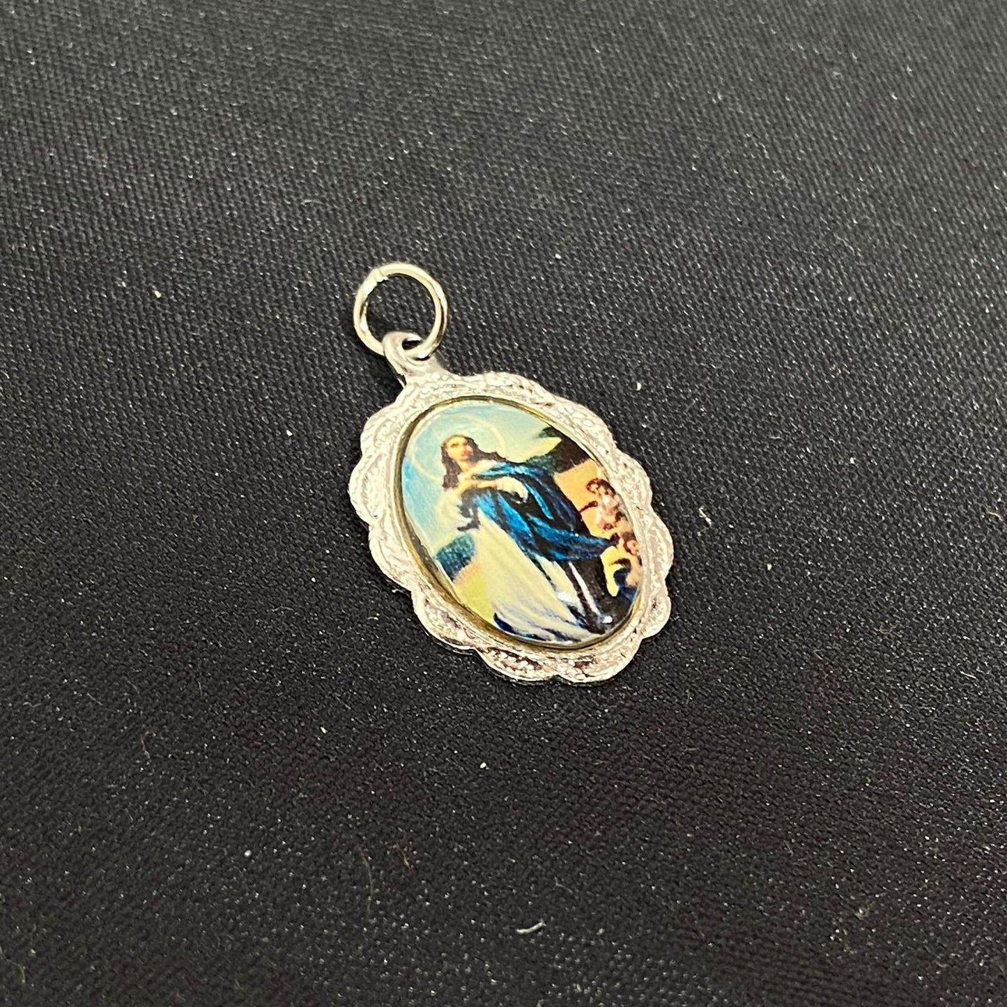 MEDALHA ALUMINIO PRATEADA NOSSA SENHORA DA IMACULADA CONCEIÇÃO (36UNIDADES)