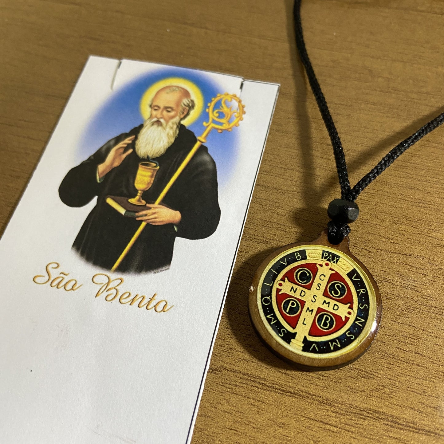 CORDÃO COM MEDALHA DE SÃO BENTO (3 UNIDADES)