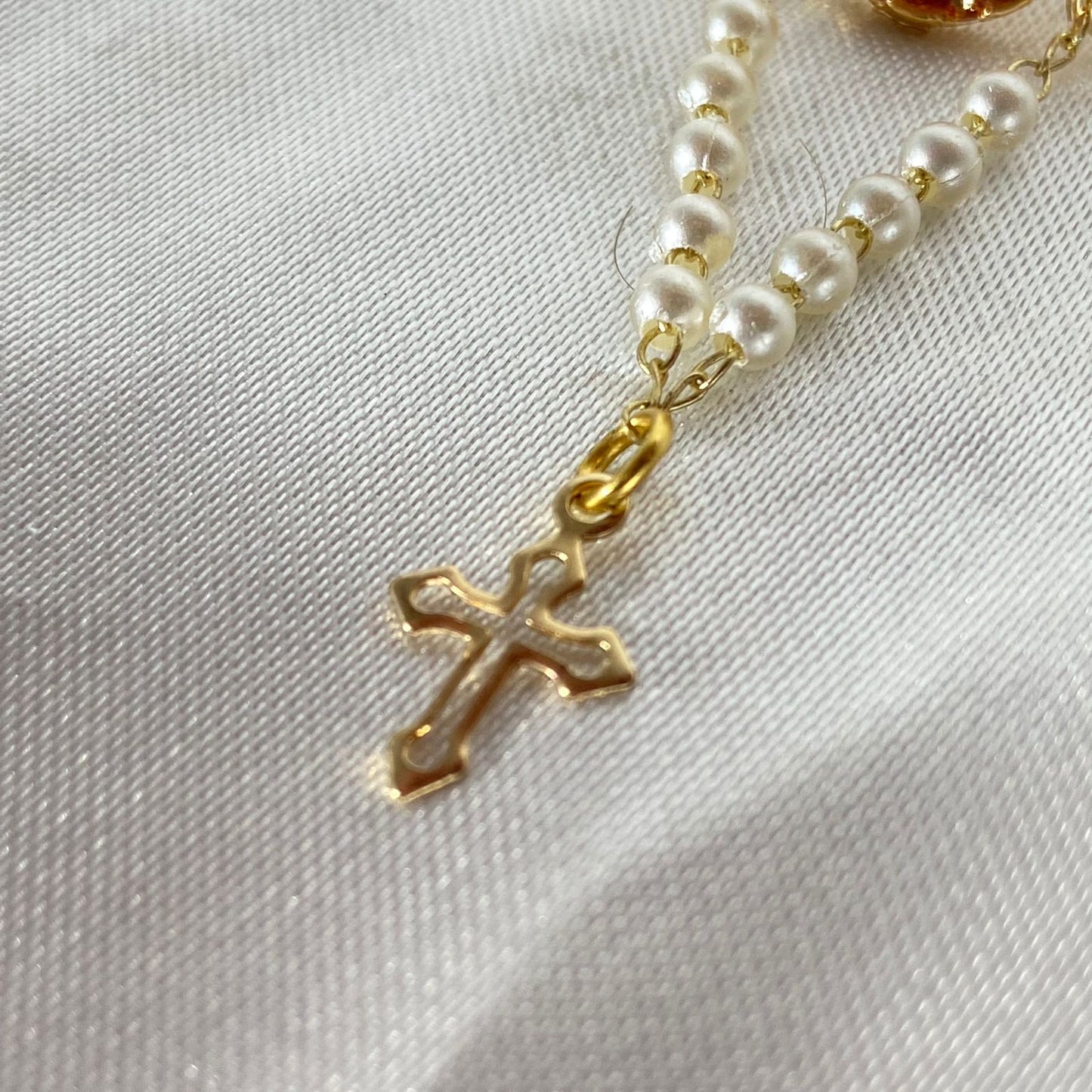 BOTOM DOURADO DIVINO ESPIRITO SANTO COM TERÇO (12 UNIDADES)