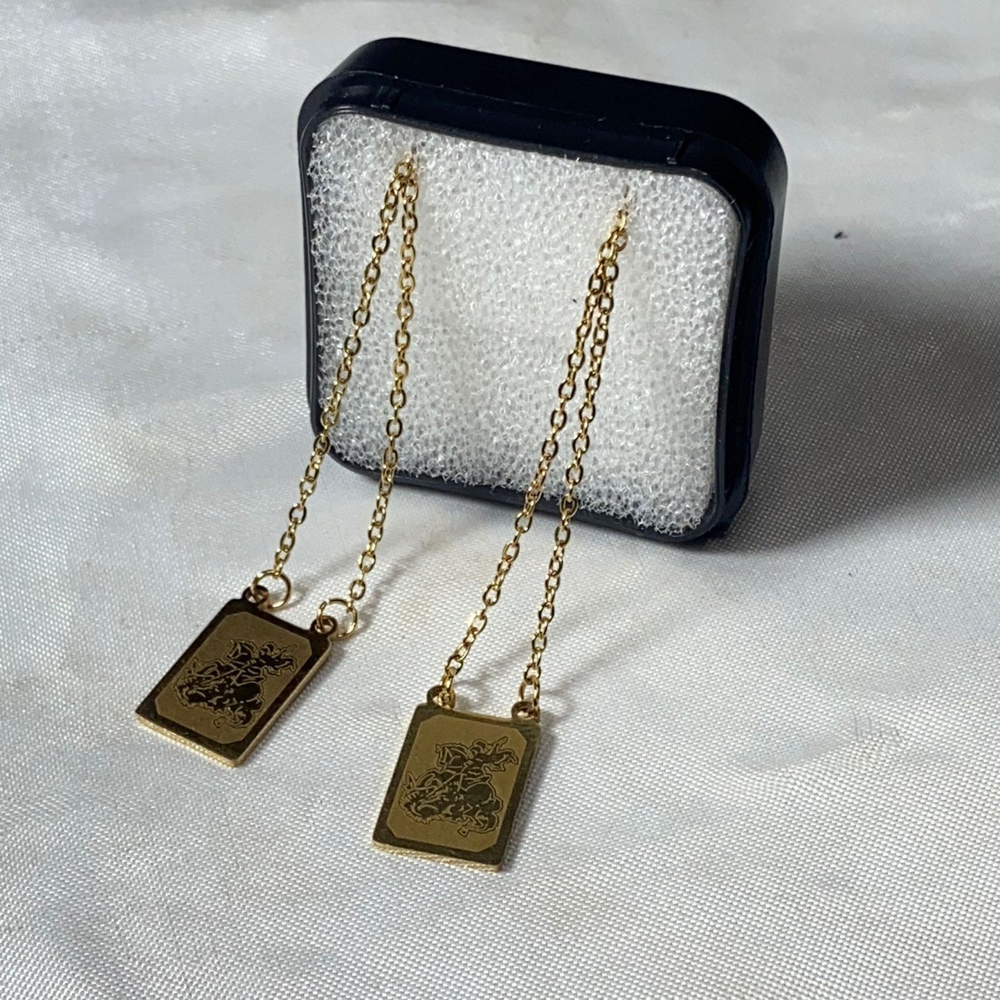 ESCAPULÁRIO DOURADO SÃO JORGE (1 UNIDADE)