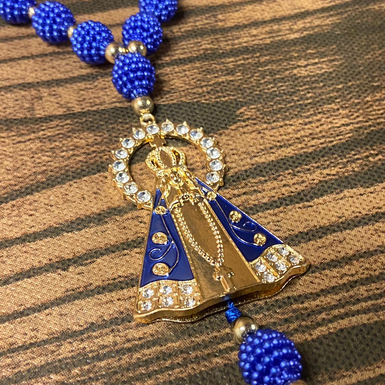DEZENA PARA CARRO NOSSA SENHORA APARECIDA COM AUREOLA AMORA AZUL 12MM (3 UNIDADES)