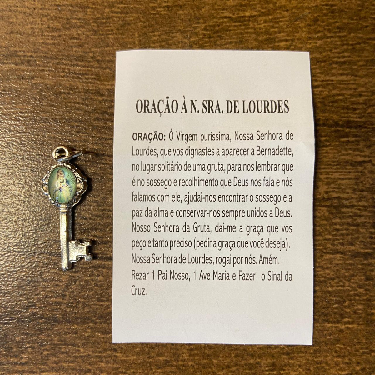 CHAVE MEDALHA PÍCOLA NOSSA SENHORA DE LOURDES (12 UNIDADES)