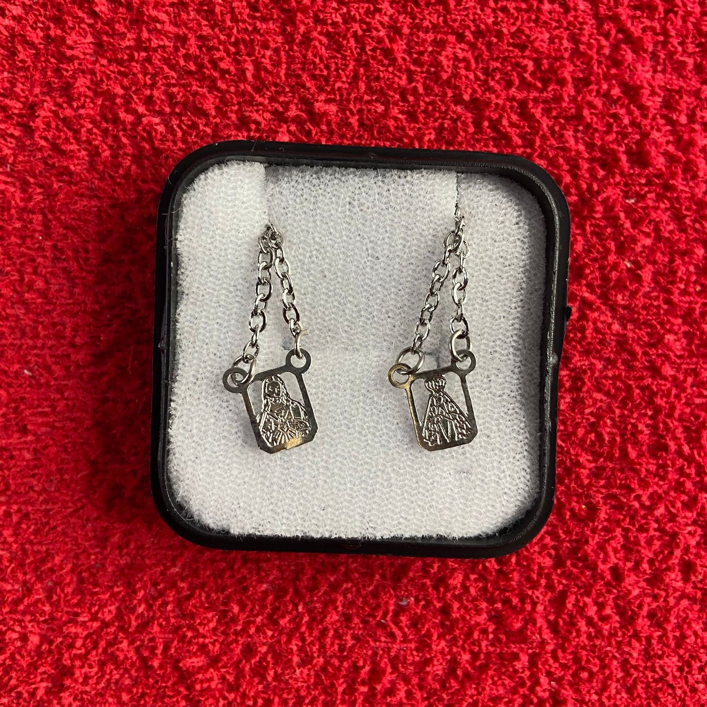 ESCAPULÁRIO DE INOX LASER VAZADO MINI SAGRADO CORAÇÃO DE JESUS E NOSSA SENHORA APARECIDA (6 UNIDADES)