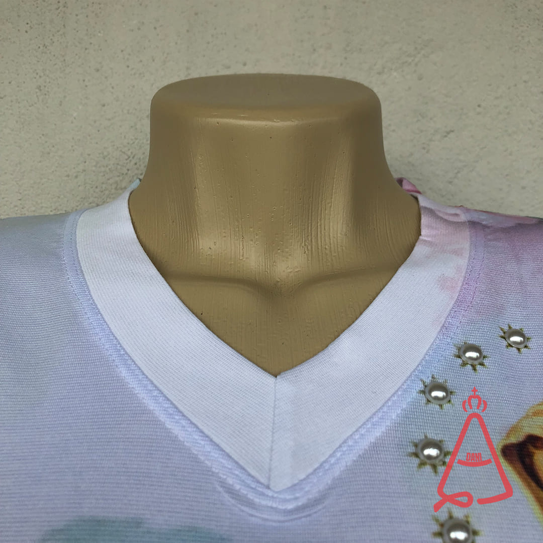 CAMISETA RELIGIOSA NOSSA SENHORA DAS GRAÇAS MEDALHA MILAGROSA TAMANHO:M (1 UNIDADE)