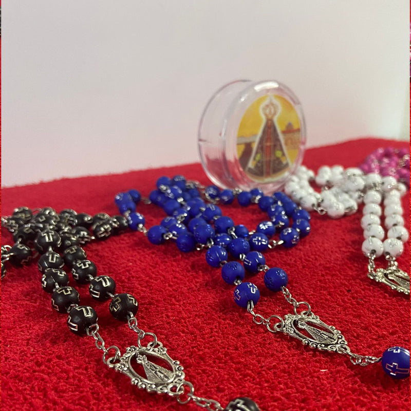 TERÇO PÉROLA NOSSA SENHORA APARECIDA CORES SORTIDAS 8MM (06 UNIDADES)