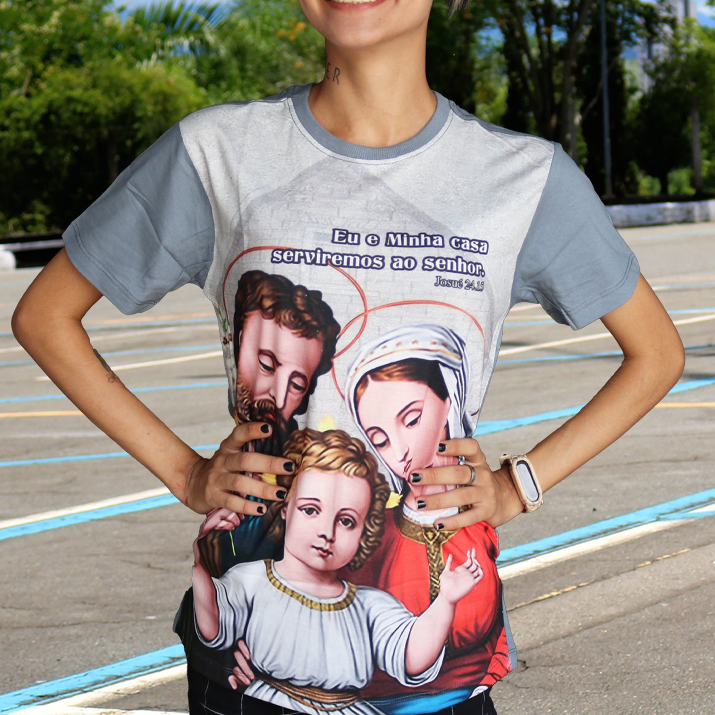 CAMISETA CINZA SAGRADA FAMÍLIA P (1 UNIDADE)
