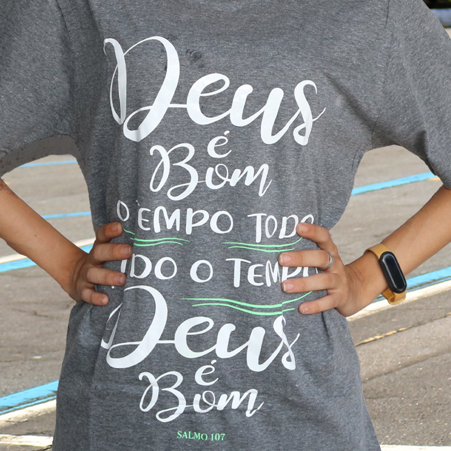 CAMISETA CINZA DEUS É BOM O TEMPO TODO TAMANHO G (1 UNIDADE)