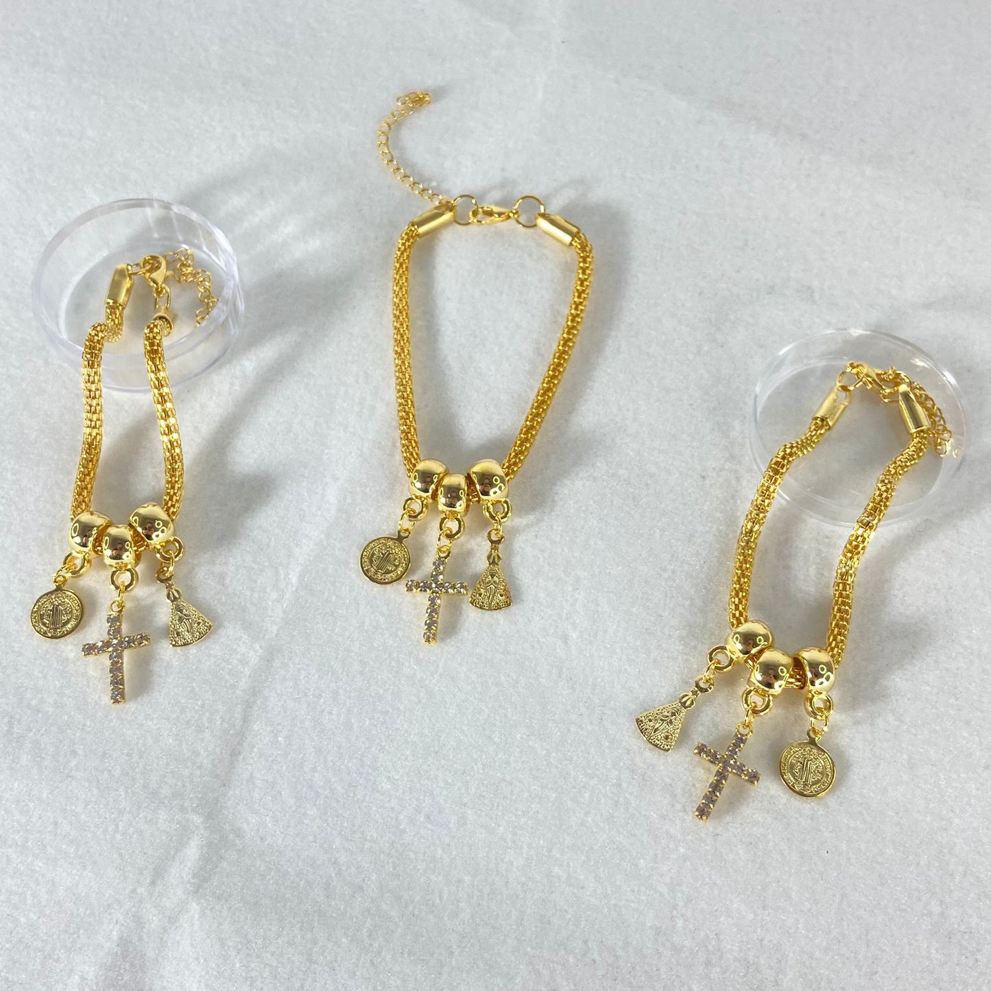 PULSEIRA DOURADA CRUZ COM STRASS (6 UNIDADES)
